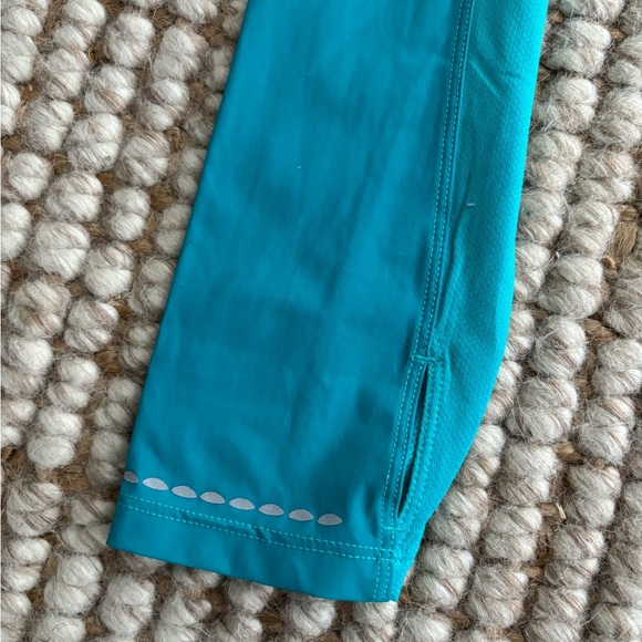 Lululemon trailbound 1/4 zip long sleeve - Picture 4 of 6